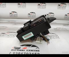 SCATOLA FUSIBILI 3.0D 205Kw 275CV JAGUAR XJ 2011 A - 10