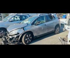 Ricambi Peugeot 2008 1.6 D del 2016 motore BH02