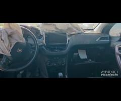 Ricambi Peugeot 2008 1.6 D del 2016 motore BH02 - 10