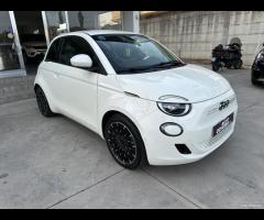 Fiat 500 500e Berlina 42 kWh LA PRIMA