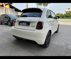 Fiat 500 500e Berlina 42 kWh LA PRIMA