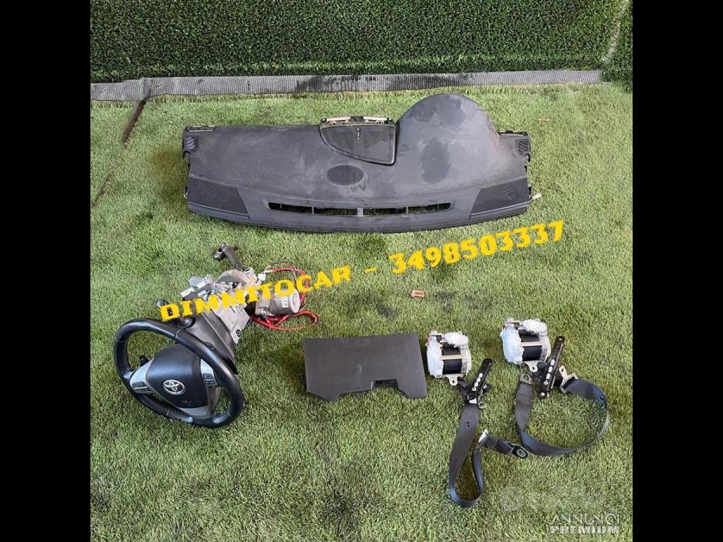 Toyota Avensis 2013 Ricambi parte anteriore - 3/7
