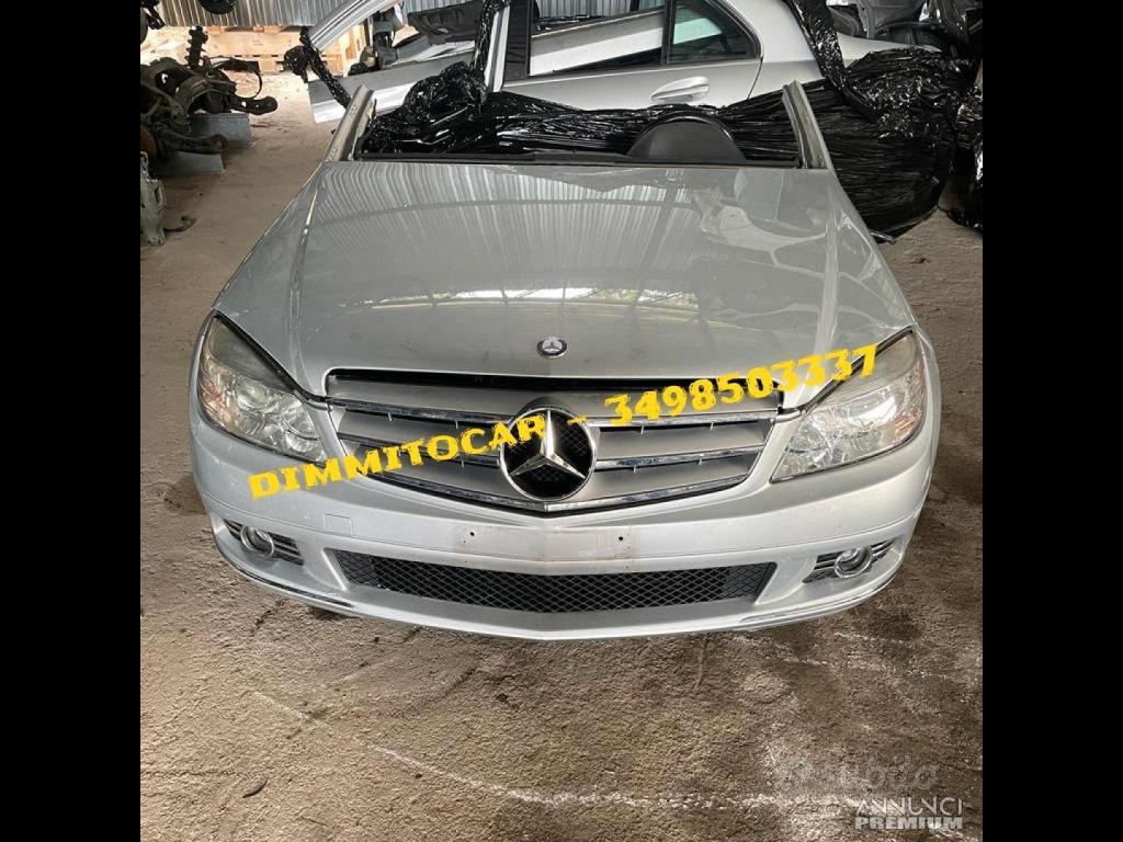Mercedes Classe C 2007 Ricambi parte anteriore - 1/2