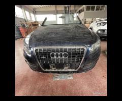 Audi Q5 s.line 2010 Ricambi parte anteriore