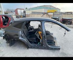Ford Kuga 23 Scocca per tagliate Fianco dx