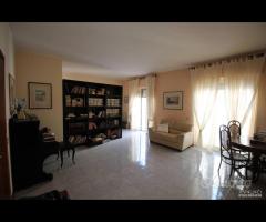 Ampio Appartamento 5 vani con Garage Catania zona