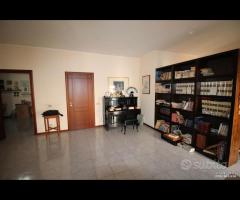 Ampio Appartamento 5 vani con Garage Catania zona - 6