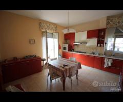 Ampio Appartamento 5 vani con Garage Catania zona - 16