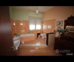 Ampio Appartamento 5 vani con Garage Catania zona - 19