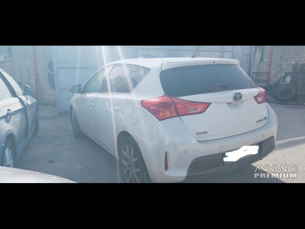 Ricambi Toyota Auris Hybrid 1.8 del 2013 - 6/17