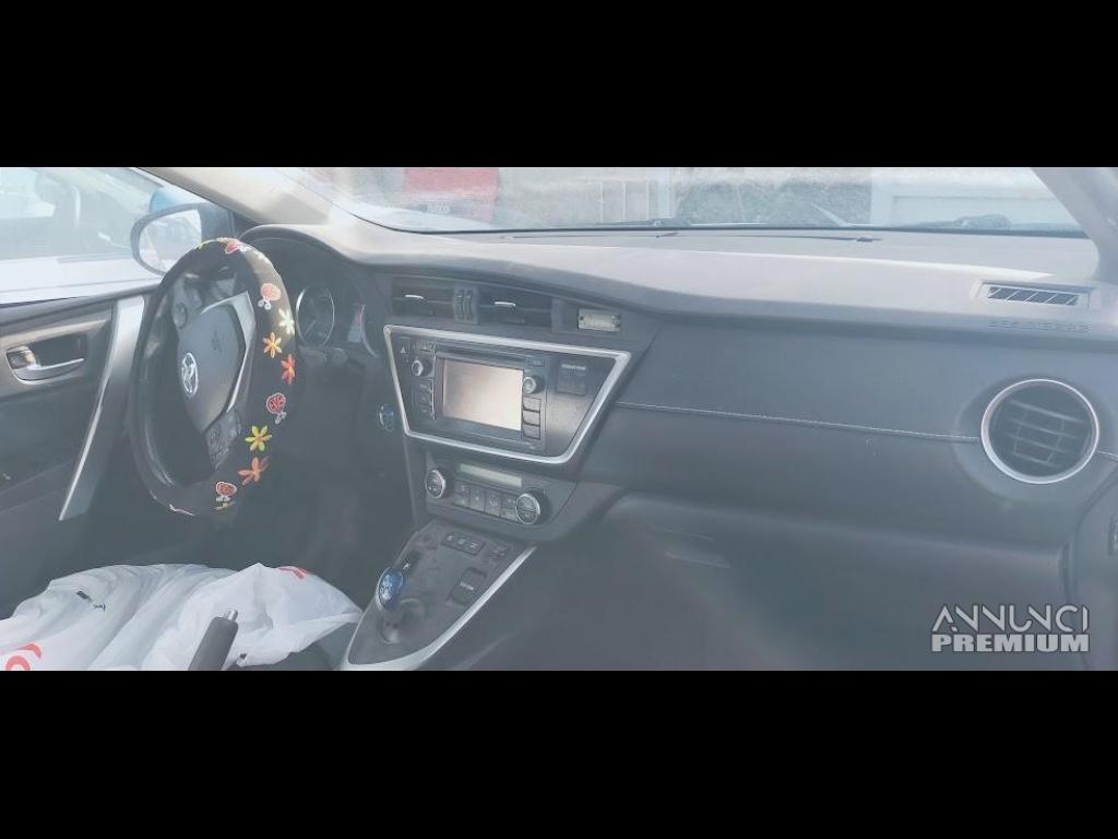 Ricambi Toyota Auris Hybrid 1.8 del 2013 - 14/17