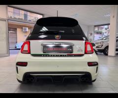 Abarth 595 1.4 Turbo T-Jet 165 CV Turismo