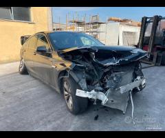 BMW serie 5 530GT N57D30A 190kw per ricambi