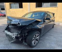 BMW serie 5 530GT N57D30A 190kw per ricambi