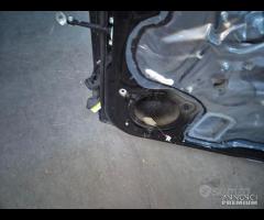Porta Anteriore Destra Per Mahindra KUV 100 2021 - 9
