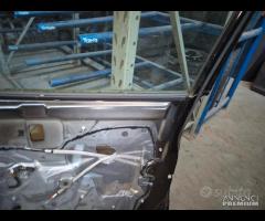 Porta Anteriore Destra Per Mahindra KUV 100 2021 - 12