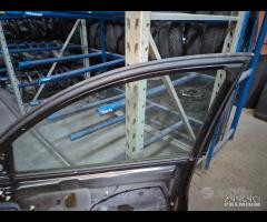 Porta Anteriore Destra Per Mahindra KUV 100 2021 - 13