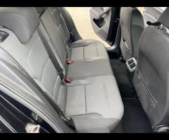 Volkswagen Golf 1.6 TDI 110 CV 5p. Highline BlueMo - 11