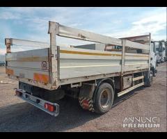 Nissan atleon 120 cassone fisso 5.30m