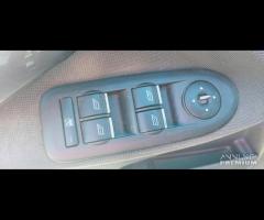 Ricambi Fotd Kuga 2.0 D del 2009 - 12