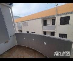 Appartamento 3 vani e acc. Box e giardino