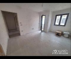 Appartamento 3 vani e acc. Box e giardino