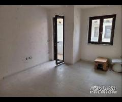 Appartamento 3 vani e acc. Box e giardino