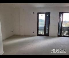 Appartamento 3 vani e acc. Box e giardino - 8