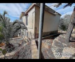 Villa panoramica in zona Spezzatarallo - 9