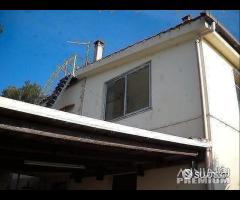 Villa panoramica in zona Spezzatarallo - 16