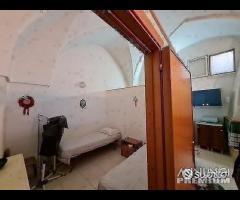 Via Regina Elena ampio bilocale con terrazzo - 8