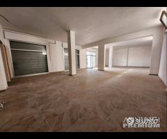 Locale commerciale 129mq