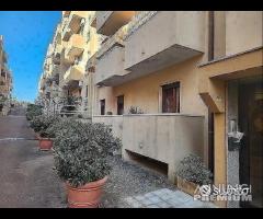 APPARTAMENTO con box auto di mq.30