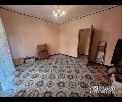 APPARTAMENTO con box auto di mq.30 - 8