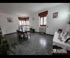 Intero stabile con garage