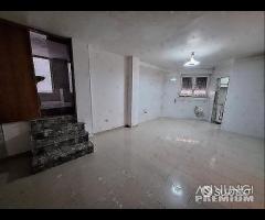 Intero stabile con garage - 10