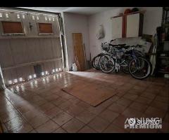 Garage via Sant' Elia
