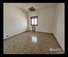 Appartamento 4 vani e acc via Aldo Moro - 9