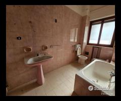 Appartamento 4 vani e acc via Aldo Moro - 12