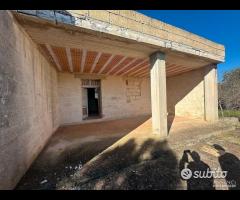 Villetta allo stato rustico