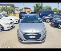 PEUGEOT 208 1.2 BENZINA ADATTA NEOPATENTATI