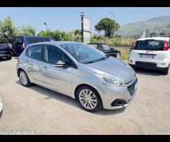 PEUGEOT 208 1.2 BENZINA ADATTA NEOPATENTATI - 6