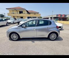 PEUGEOT 208 1.2 BENZINA ADATTA NEOPATENTATI - 13