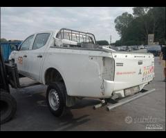 Mitsubishi l200 2019 4n15 demolito per ricambi - 8