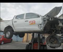 Mitsubishi l200 2019 4n15 demolito per ricambi - 13
