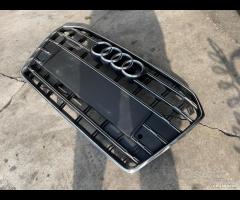 Mascherina anteriore Audi A6 C7 2016
