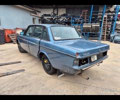 Volvo 240 - 244 Turbo Berlina Demolita - Ricambi