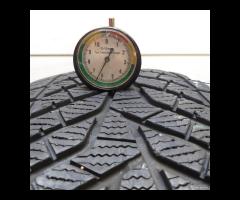 2 GOMME 245 40 18 YOKOHAMA A55695