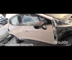 Porta anteriore destra renault clio 2016