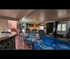 VILLA CON PISCINA rif.136/25 - 9